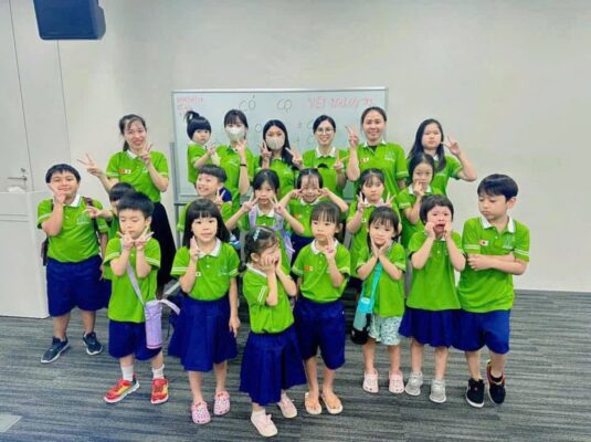 Lớp học Trường Việt Ngữ Cây Tre